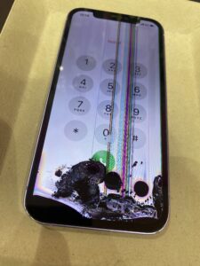 iPhone12液晶漏れ故障