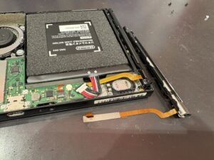 Nintendo Switchのスライドレール交換でジョイコンが認識されない症状を川口市で修理
