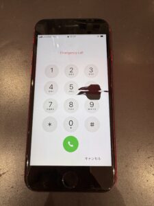 iPhoneSE第2世代の液晶修理事例。画面割れにより表示不良が発生した端末を戸田市で即日修理しました。