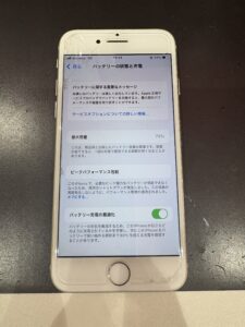 西川口で即日対応可能なiPhone8のバッテリー交換修理の様子