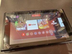 液晶交換後、画面表示が正常に回復したNintendo Switchの修理完了状態（川口市で即日修理対応）