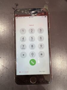 液晶交換後に表示と操作が正常に復旧したiPhone SE第2世代の修理後の状態（川口市・即日対応）