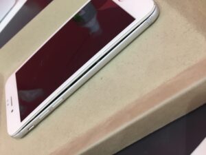 iPhone7 バッテリー膨張　修理　武蔵浦和　浦和　戸田　大宮
