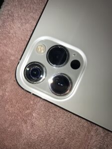 iPhone12proMax カメラレンズ割れ　修理　浦和