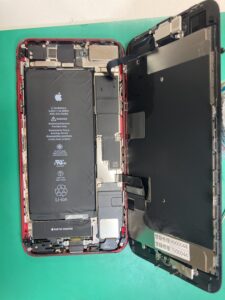 iPhone8P充電口交換