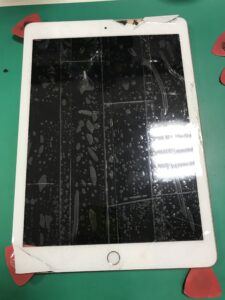 iPad ガラス割れ修理　浦和