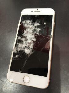 iPhone ガラス修理　戸田